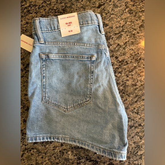 Lucky Brand 90s Midi Short - Picture 3 of 4